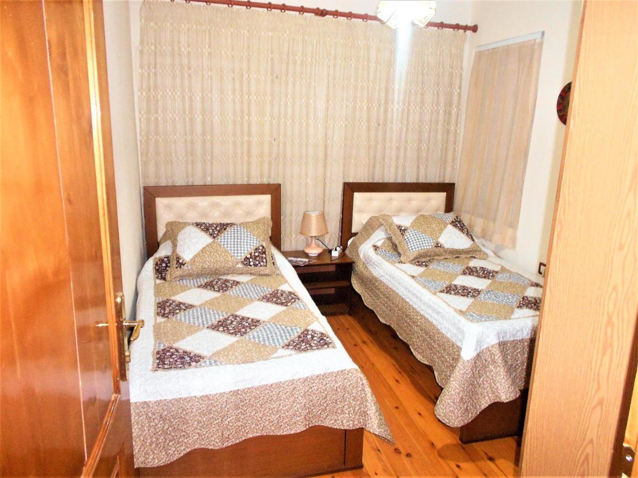 Guest House Taunus Berat Eksteriør bilde